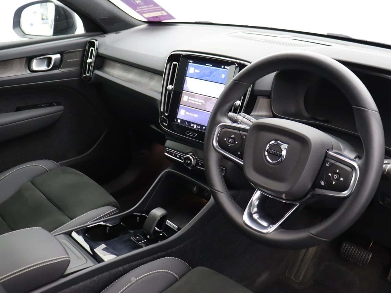 Volvo C40 