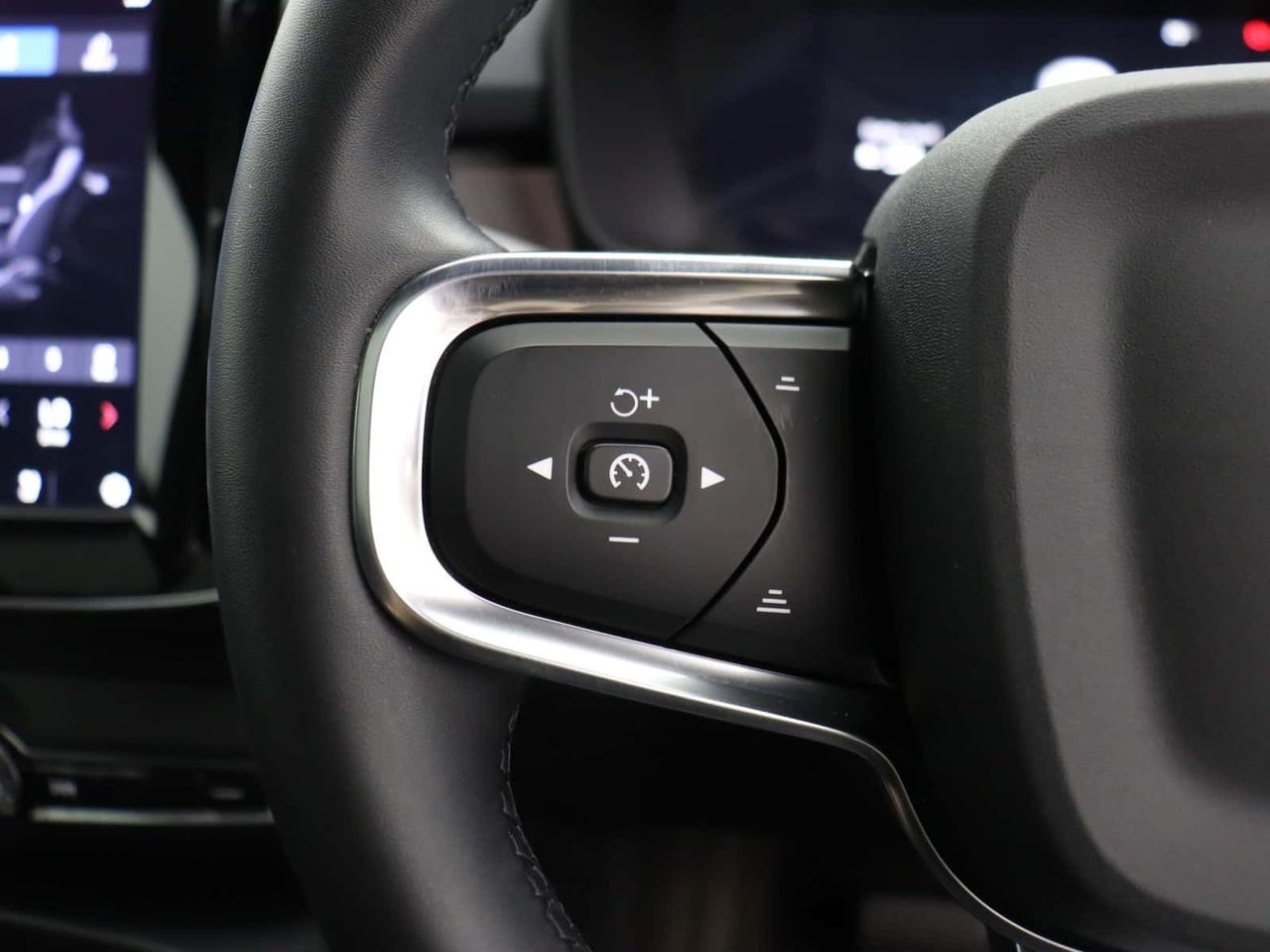 Volvo C40 