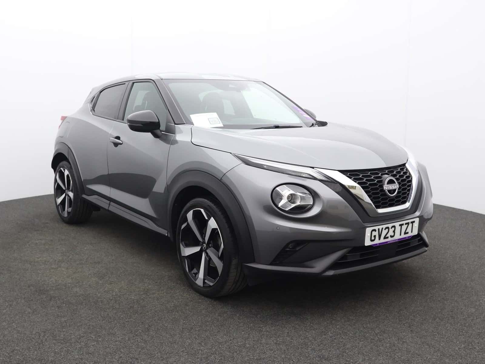 Nissan Juke listing photo