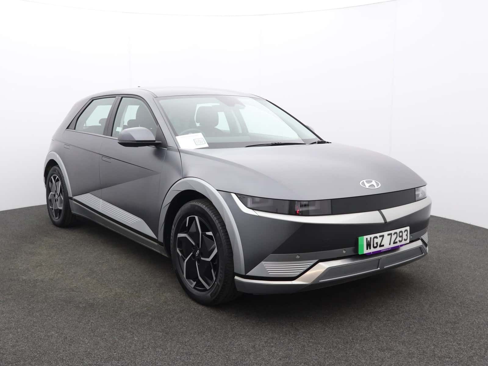Hyundai Ioniq 5 listing photo