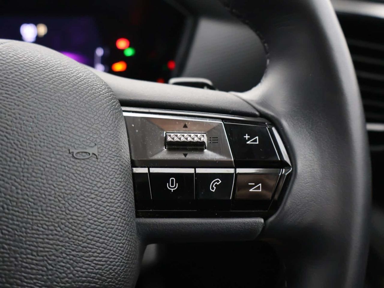 DS AUTOMOBILES DS 4