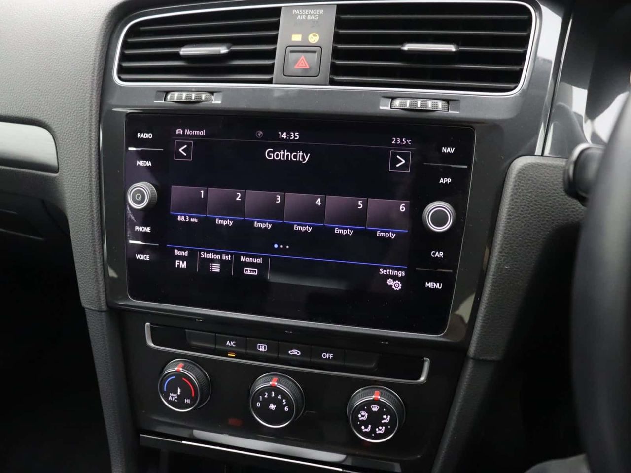 Volkswagen Golf