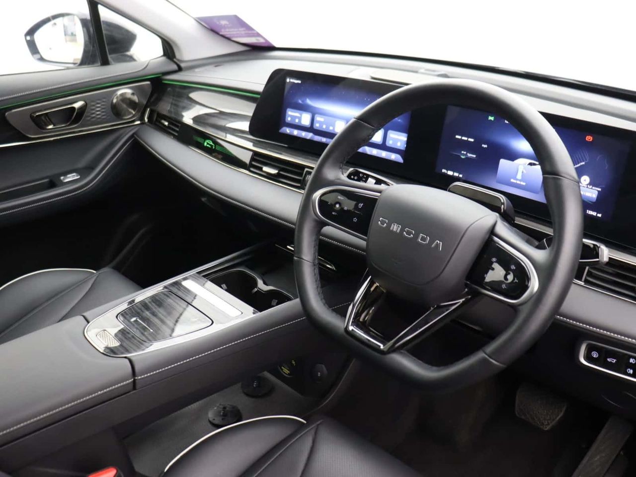 OMODA E5