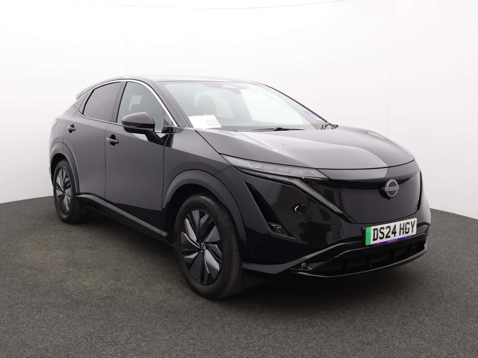 Nissan Ariya listing photo