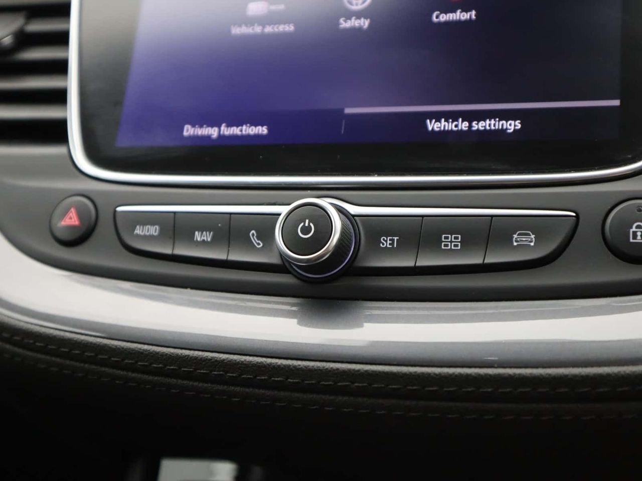 Vauxhall Grandland X 