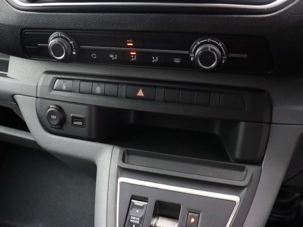 Vauxhall Vivaro Life Electric 