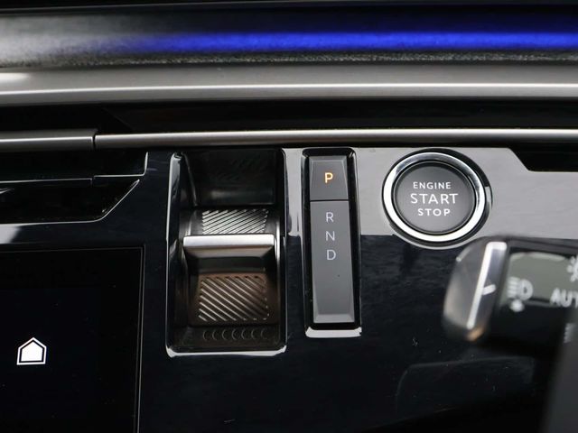 Peugeot E-3008