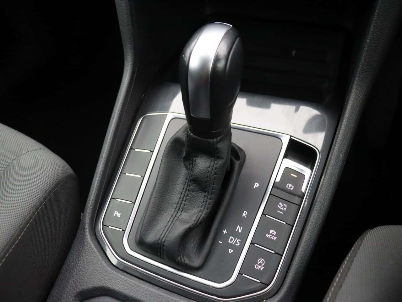 Volkswagen Golf SV 