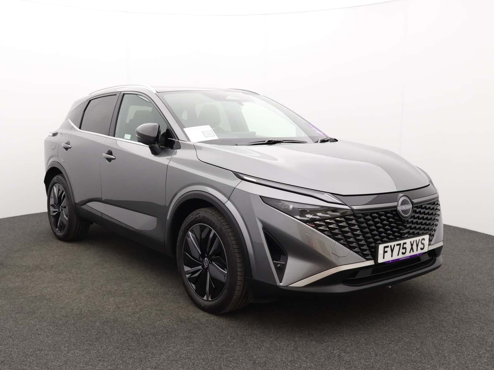 Nissan Qashqai listing photo