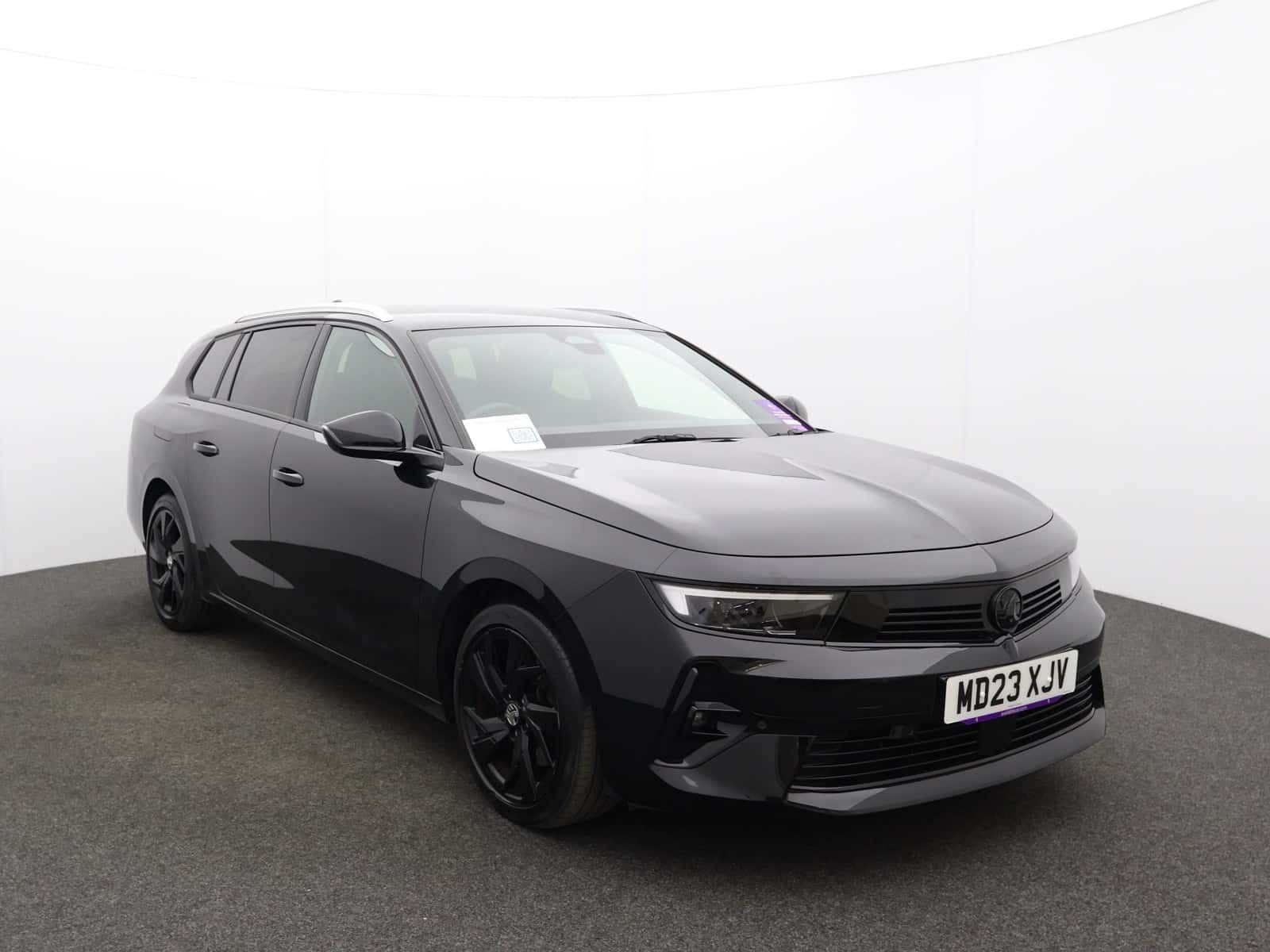 Vauxhall Astra listing photo