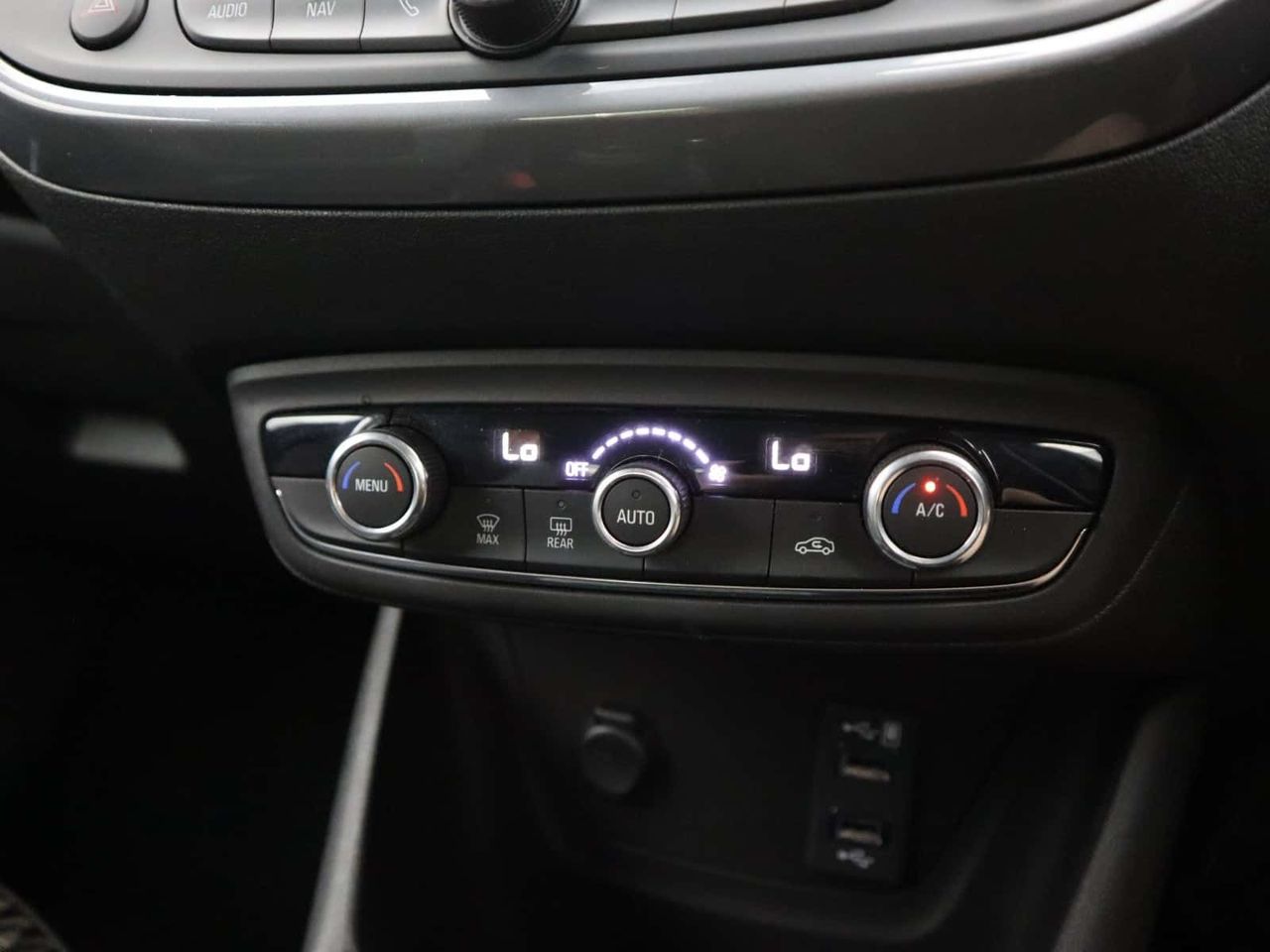 Vauxhall Crossland X 