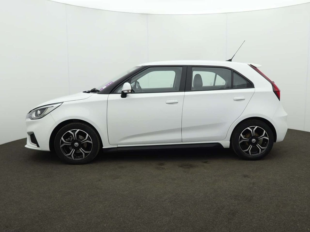 MG MG3