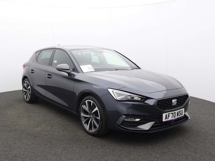 2020 seat leon  leon 1.5 etsi 150 fr first edition 5dr dsg automatic petrol hybrid 52,390 09/2020 only £14,499 per month... photo