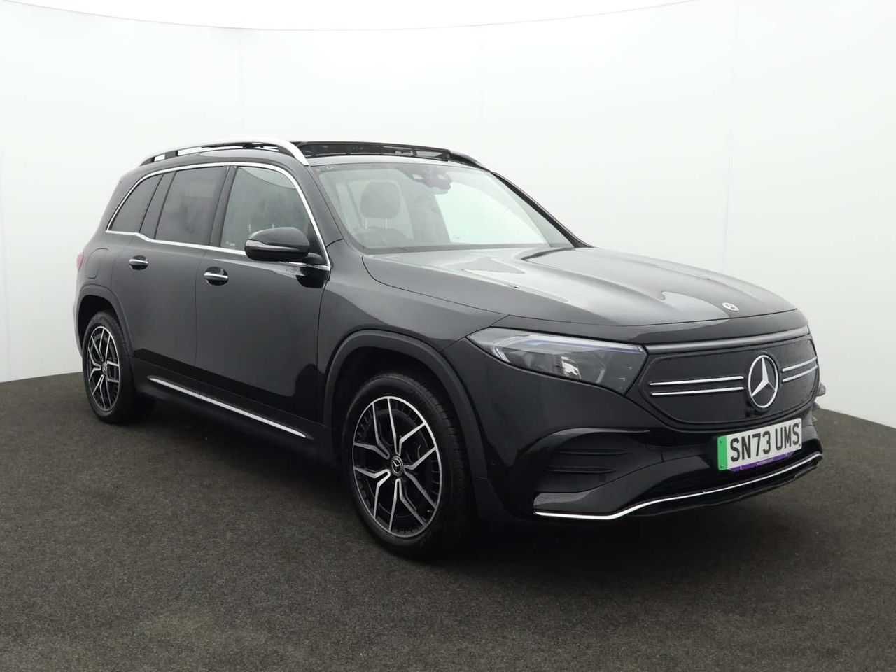 Mercedes-Benz EQB