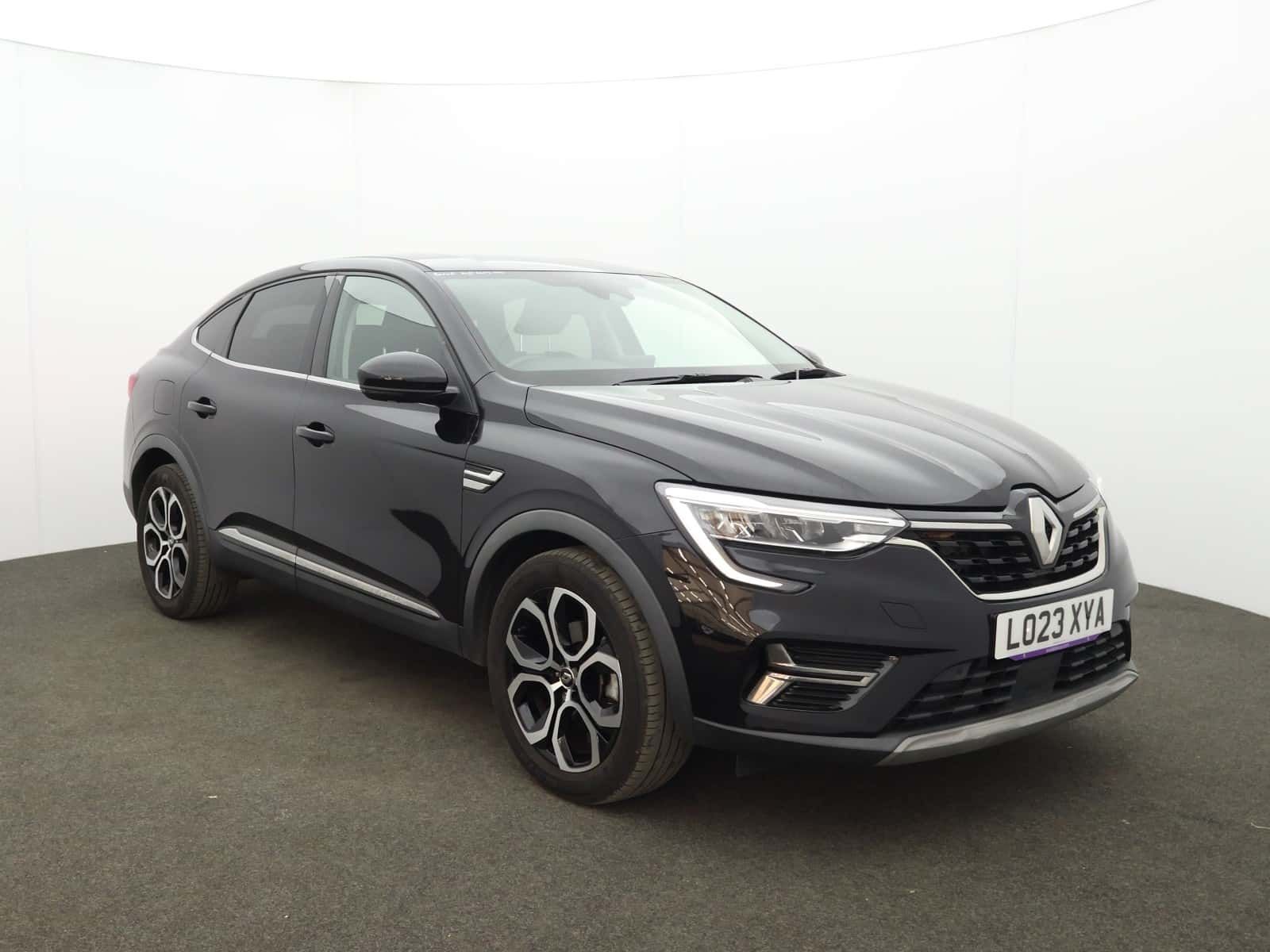 Renault Arkana listing photo