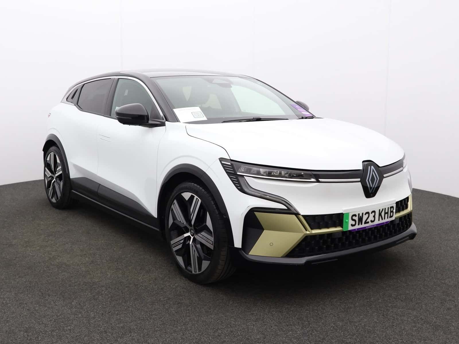 Renault Megane E-tech listing photo