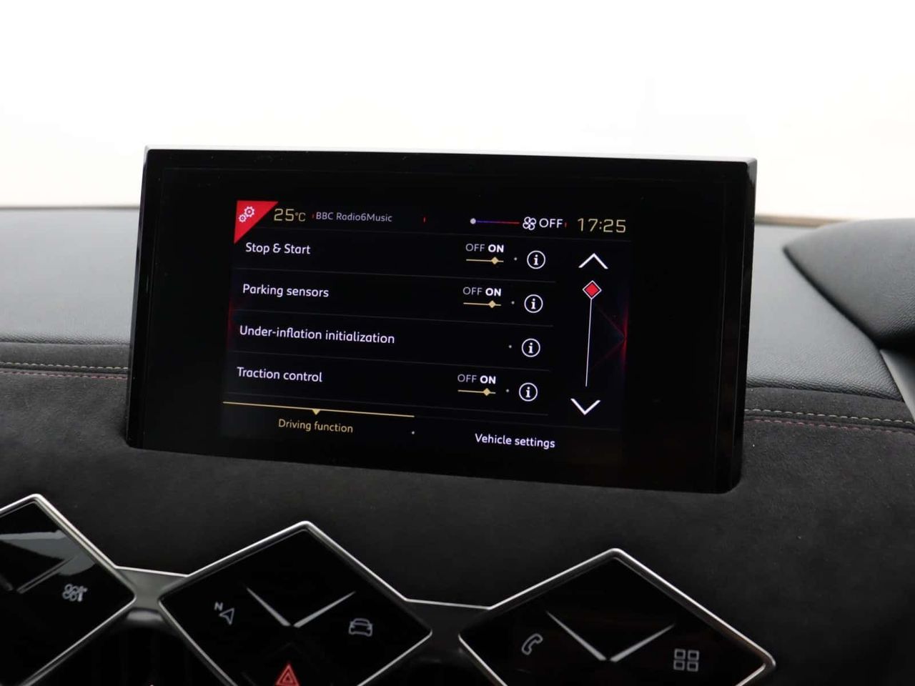 DS AUTOMOBILES DS 3 CROSSBACK 