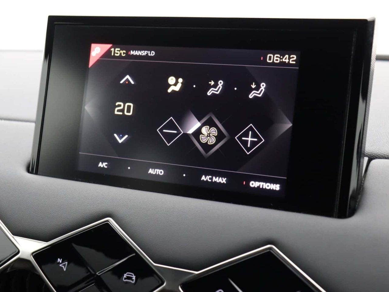 DS AUTOMOBILES DS 3 CROSSBACK 