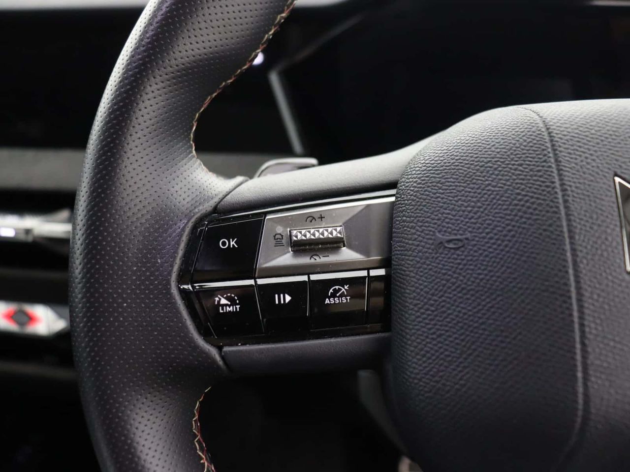 DS AUTOMOBILES DS 4