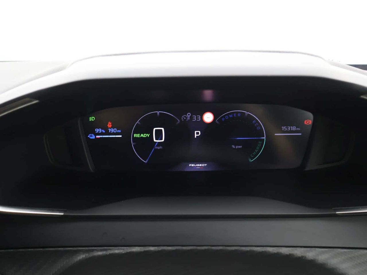 Peugeot E-2008